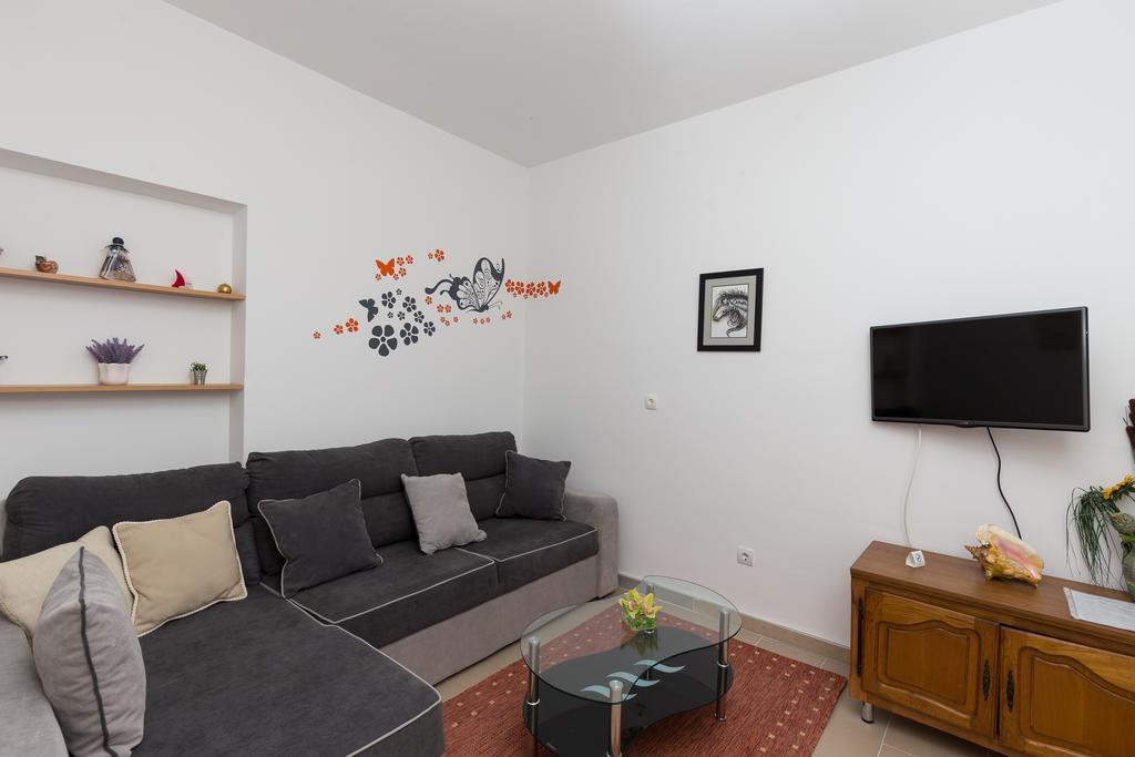 מליני Apartments Olive מראה חיצוני תמונה